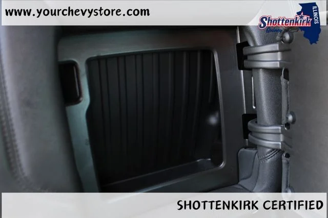 Used 2023 Beige Chevrolet High Country image 25