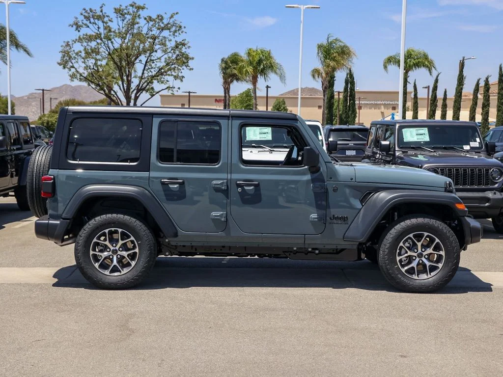 New 2026 Anvil Clear-Coat Exterior Paint Jeep Sport S image 2