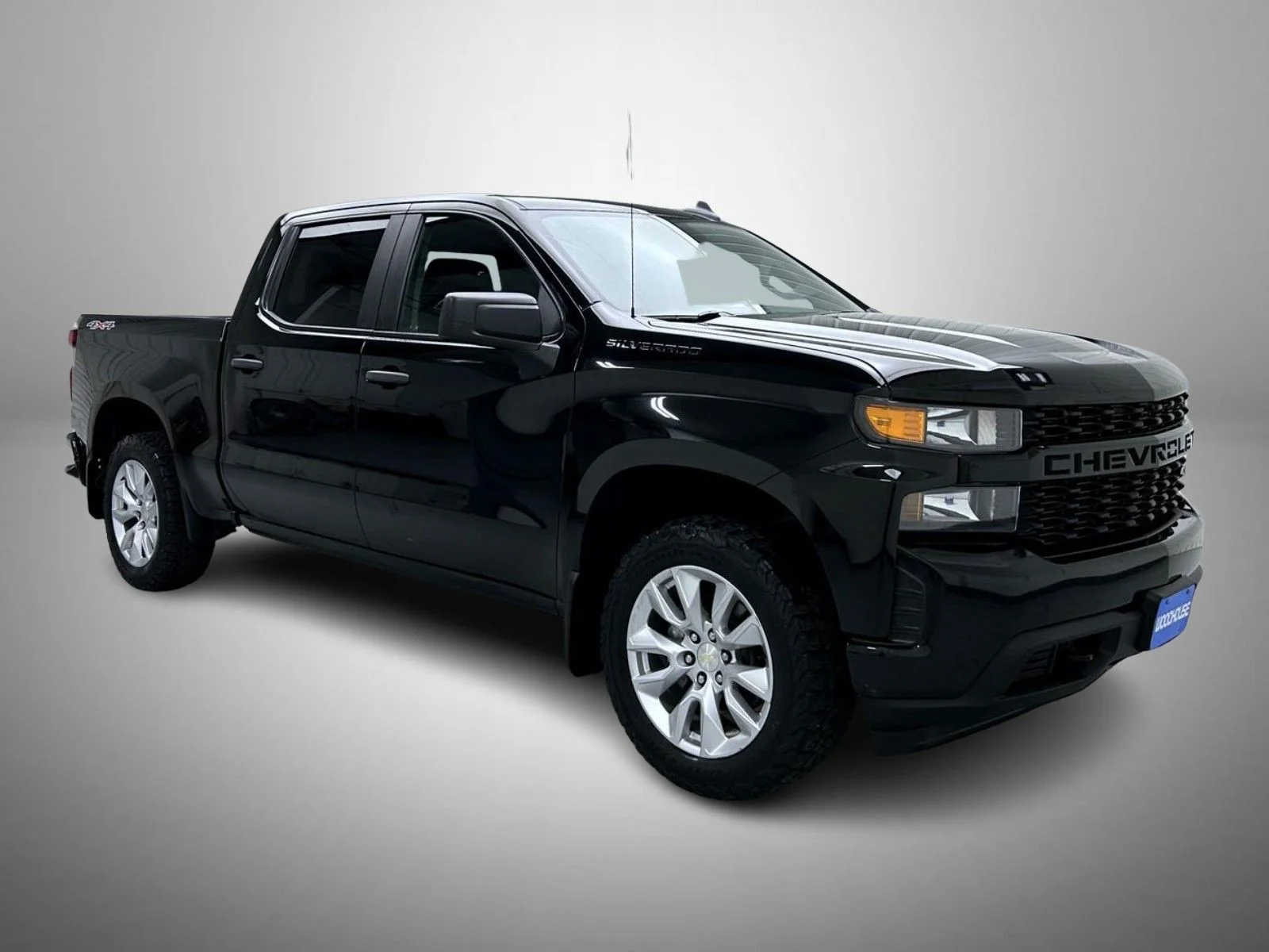 Used 2021 Black Chevrolet Custom image 3