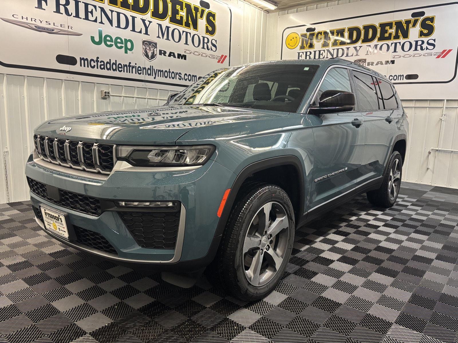 New 2026 Steel Blue Exterior Paint Jeep Limited image 7