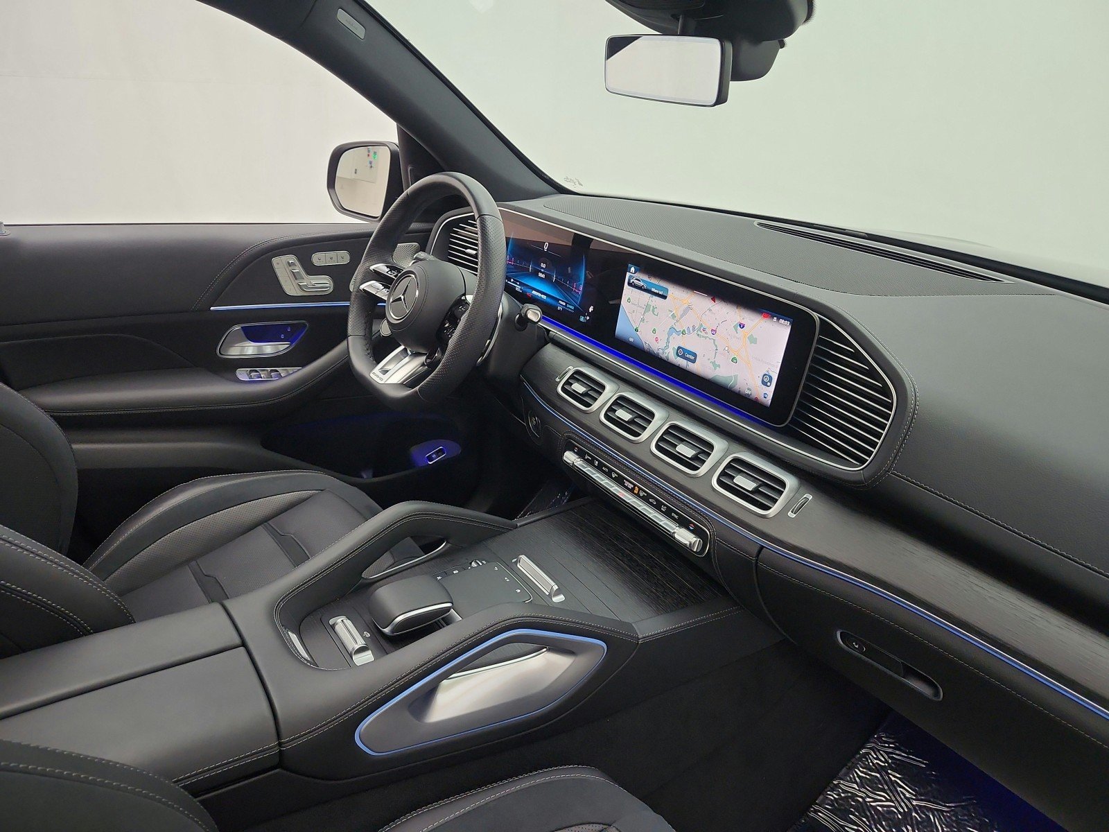 Certified Used 2026 Obsidian Black Metallic Mercedes-Benz AMG® GLE 53 4MATIC+ SUV image 18