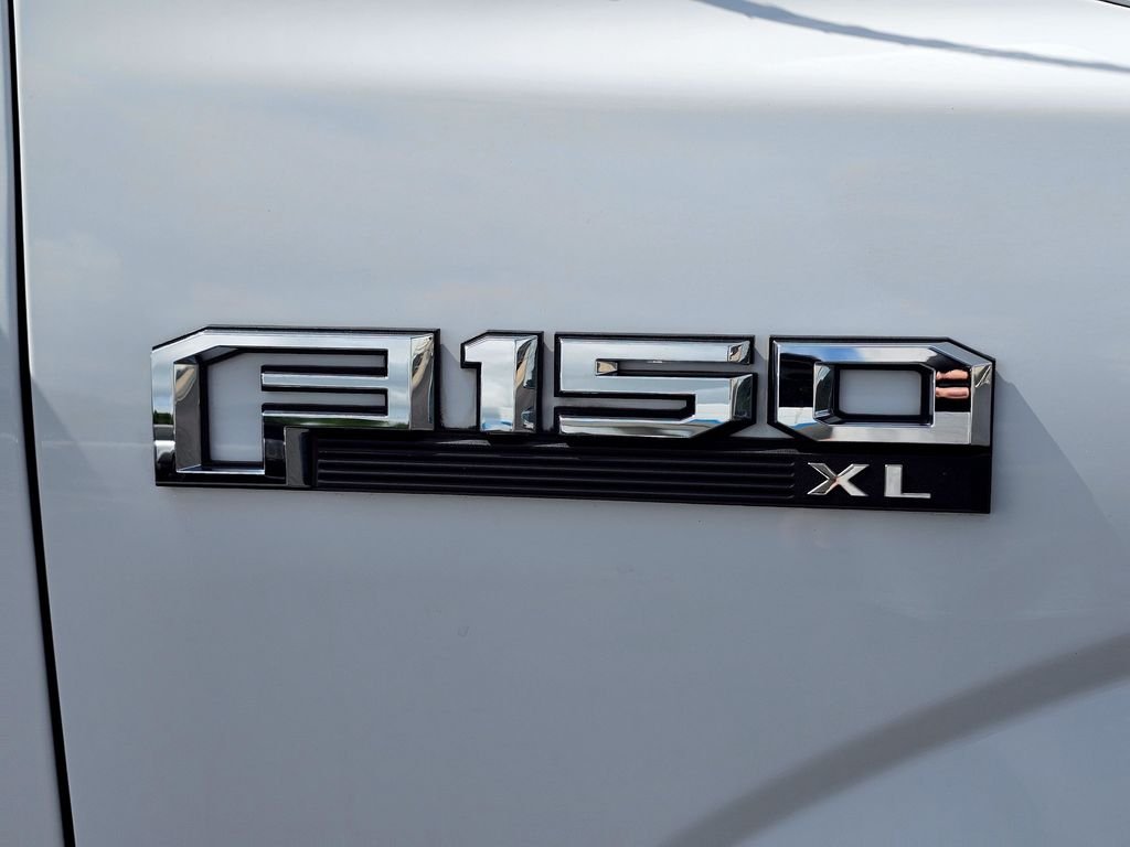 Used 2020 White Ford XL image 7