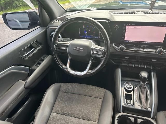 Used 2023 Black Chevrolet Z71 image 18