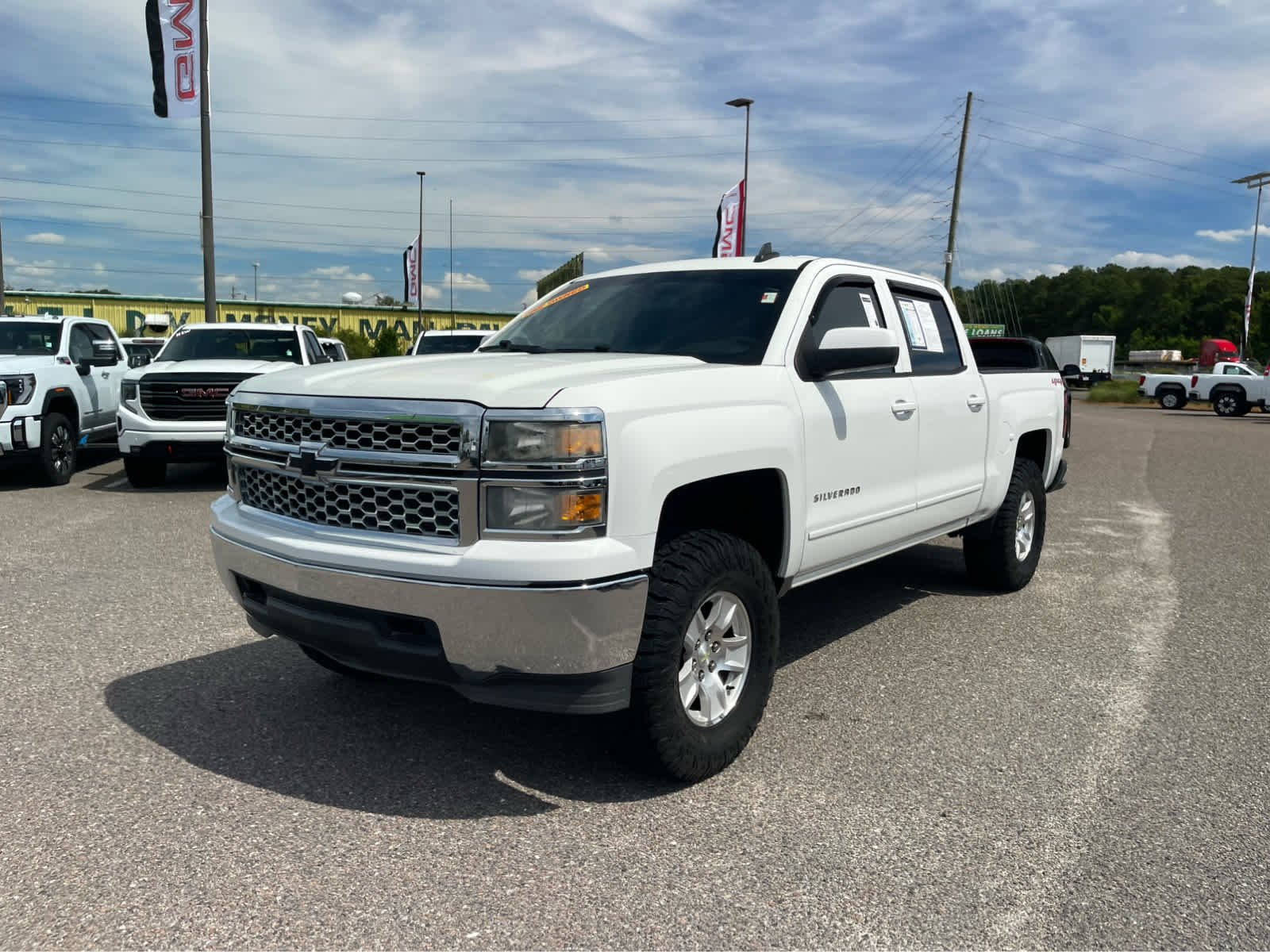 Used 2015 SUMMIT WHITE Chevrolet LT image 4