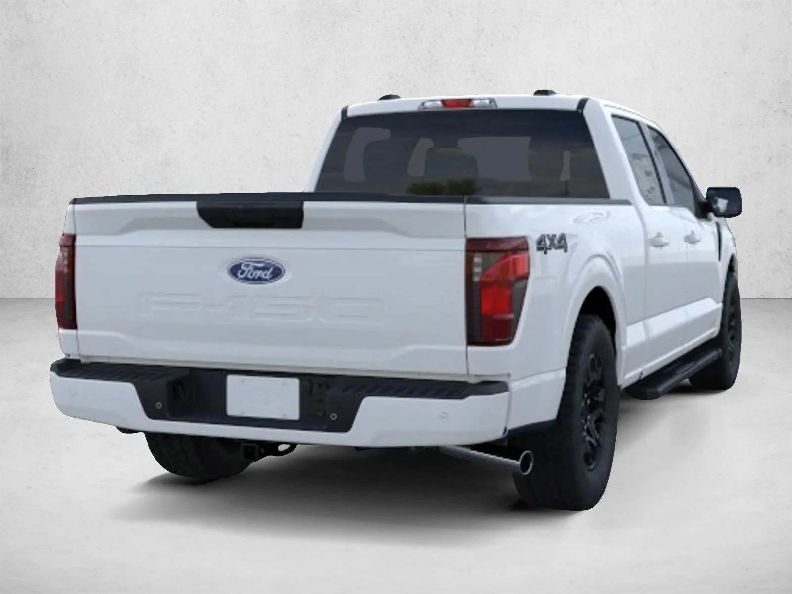 New 2026 Oxford White Ford XLT image 3