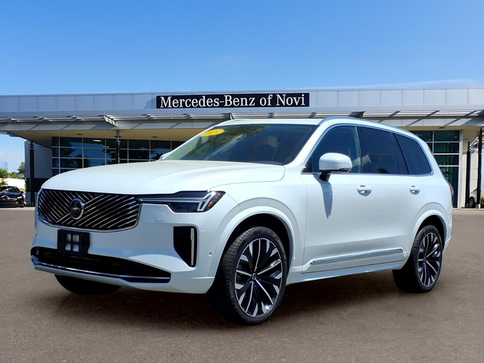 2025 Volvo XC90 B6 Plus Bright 7-Seater 4WD's photo
