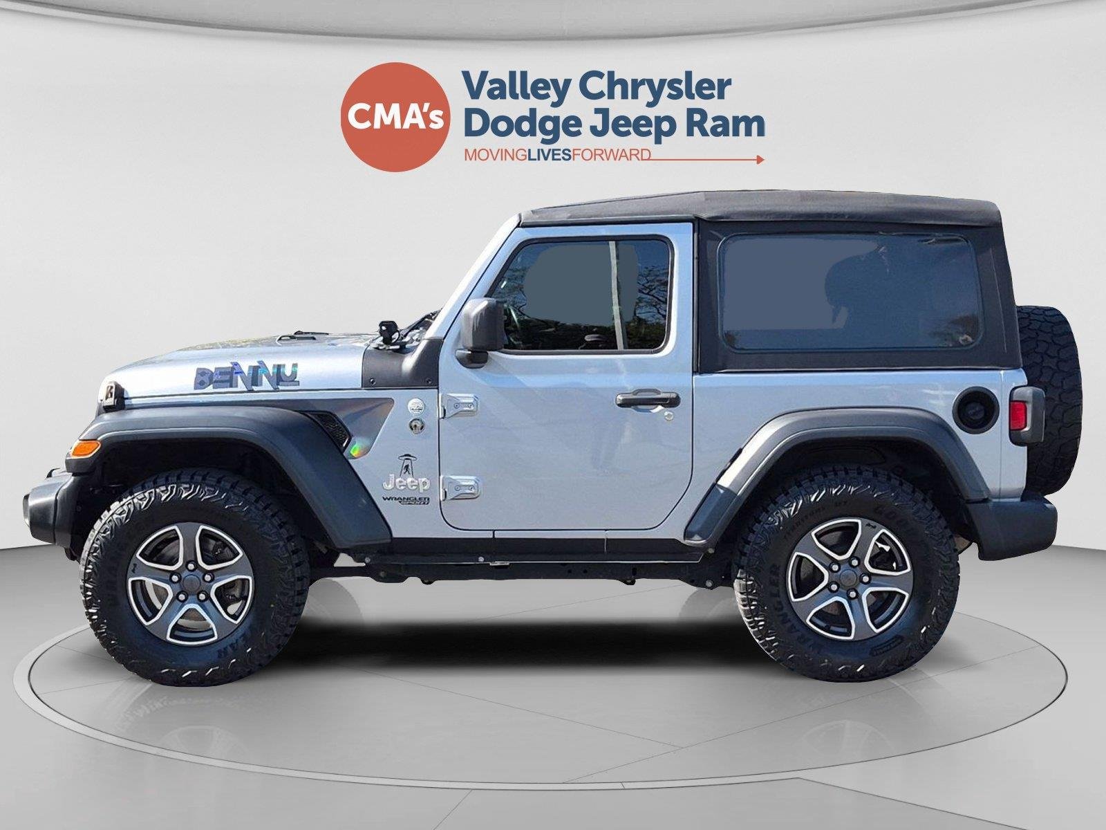 Used 2021 Billet Silver Metallic Clearcoat Jeep Sport S image 2