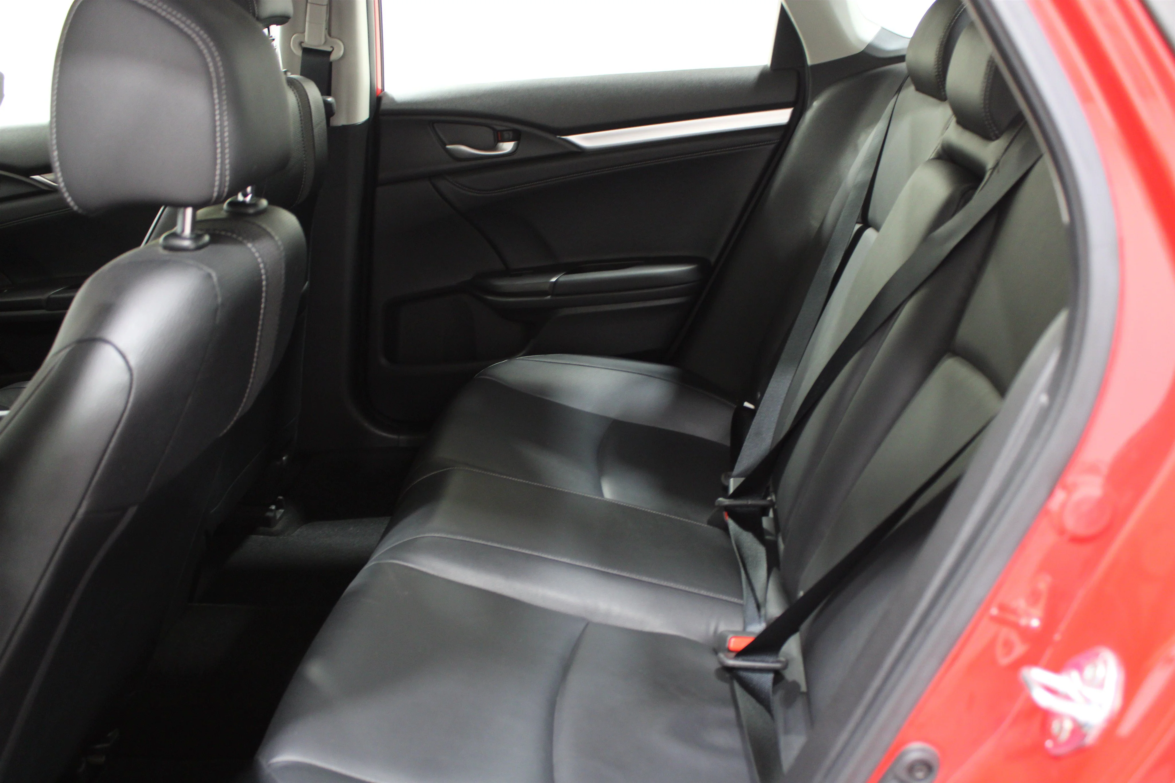 Used 2019 Red Honda EX-L image 19