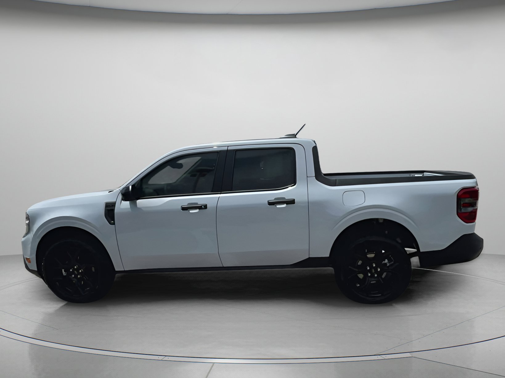 2025 Ford Maverick XLT - Photo 16