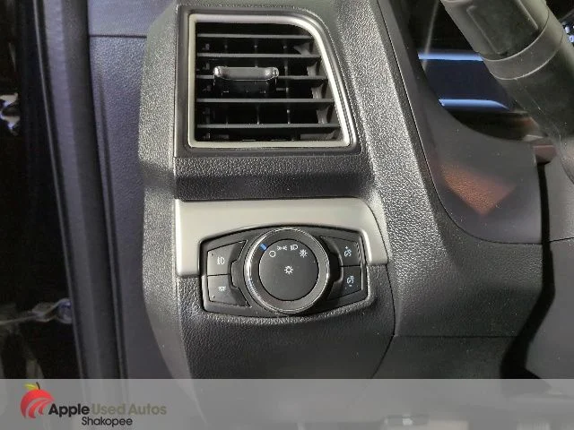 Used 2016 Black Ford XLT image 29