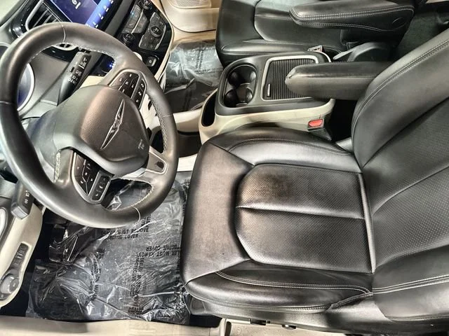 2024 Chrysler Pacifica Touring L - Photo 19