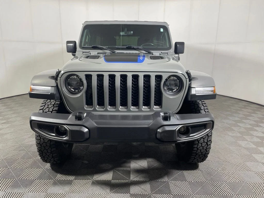 Used 2023 Gray Clearcoat Jeep Rubicon 4xe image 3