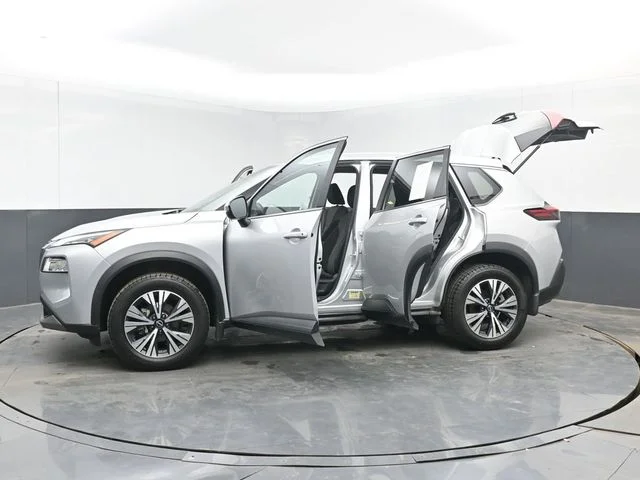 Used 2022 Silver Nissan SV image 50