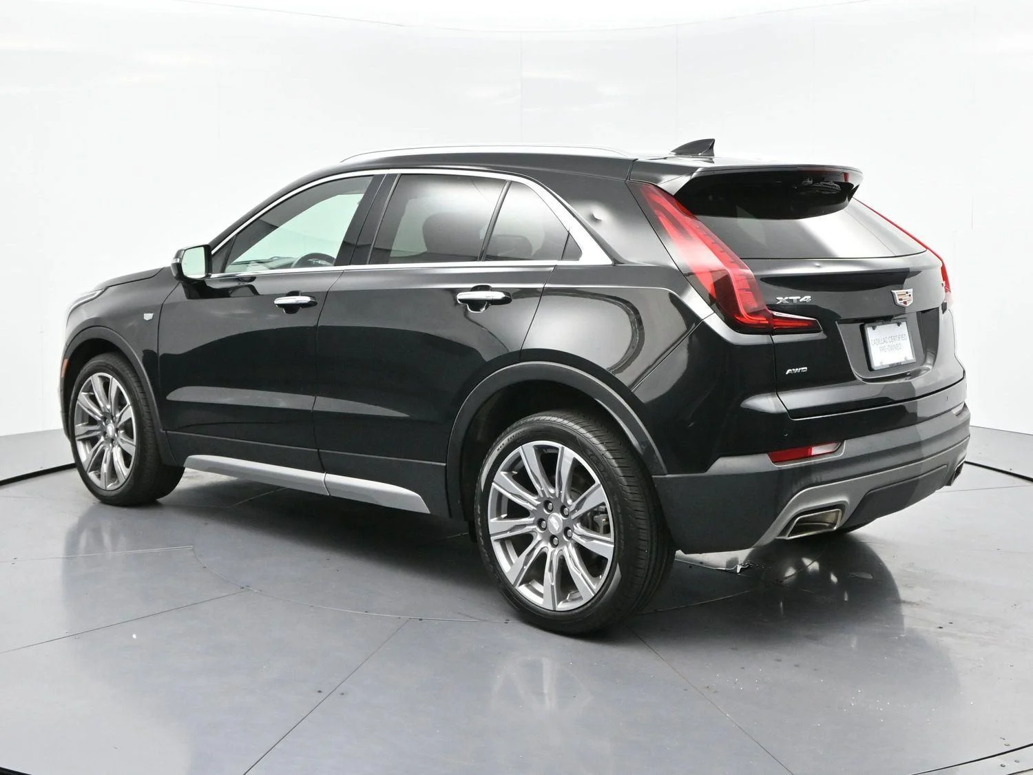 Used 2022 Stellar Black Metallic Cadillac Premium Luxury image 5