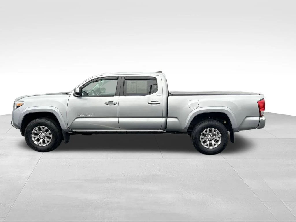 Used 2017 Silver Toyota SR5 image 2