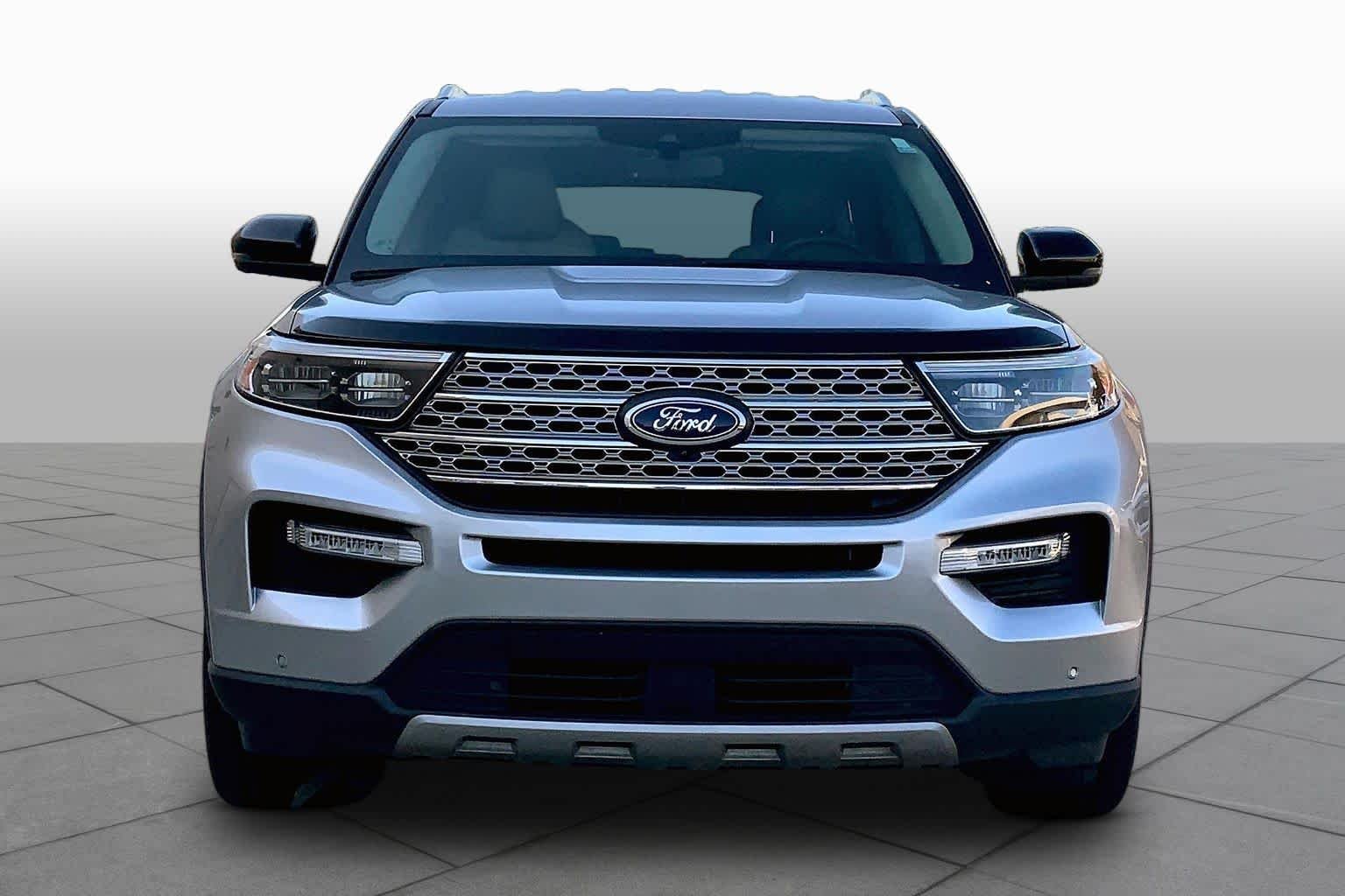 Used 2020 Iconic Silver Ford Limited image 4