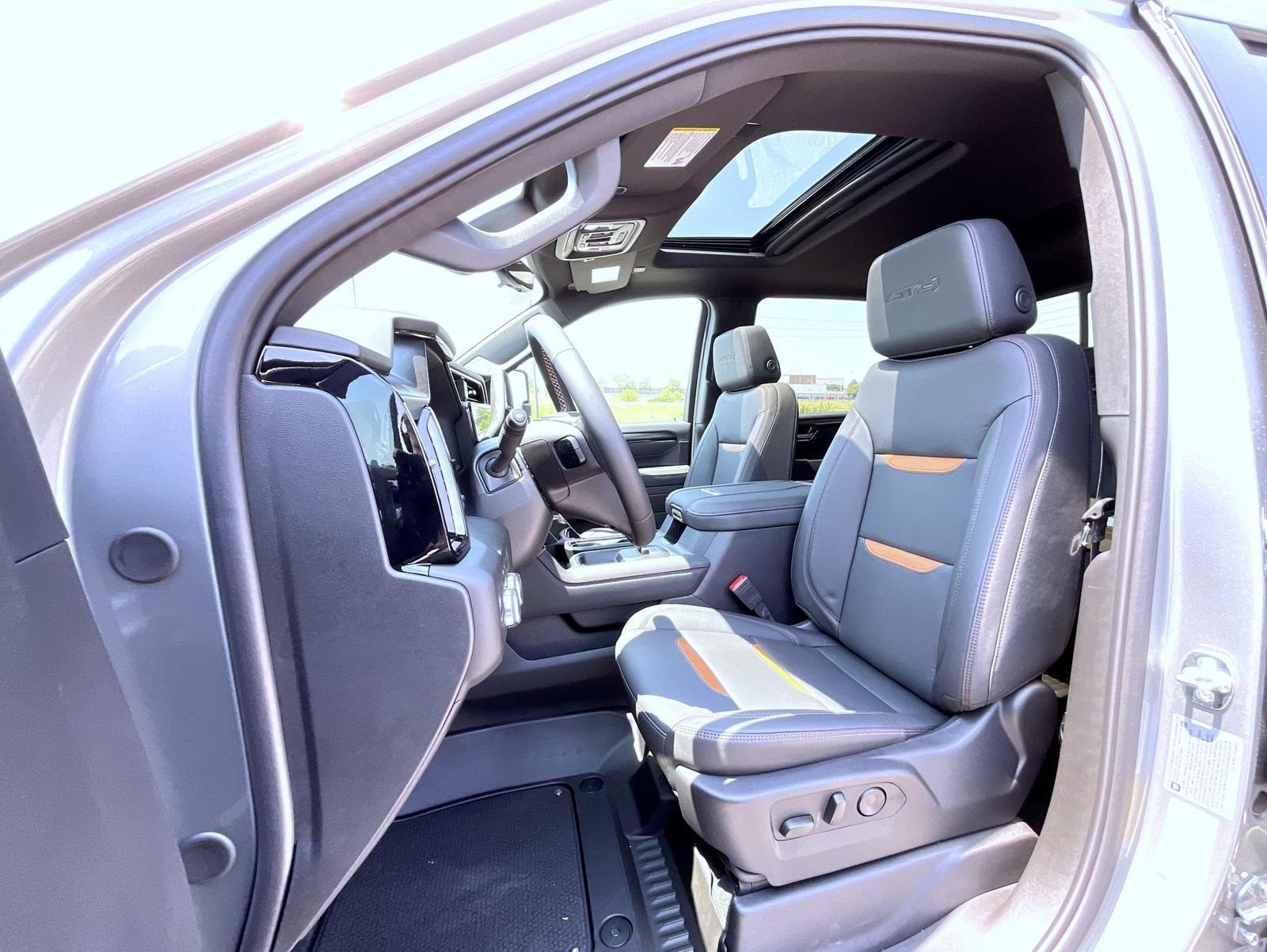 2026 GMC Sierra 2500HD AT4 - Photo 10