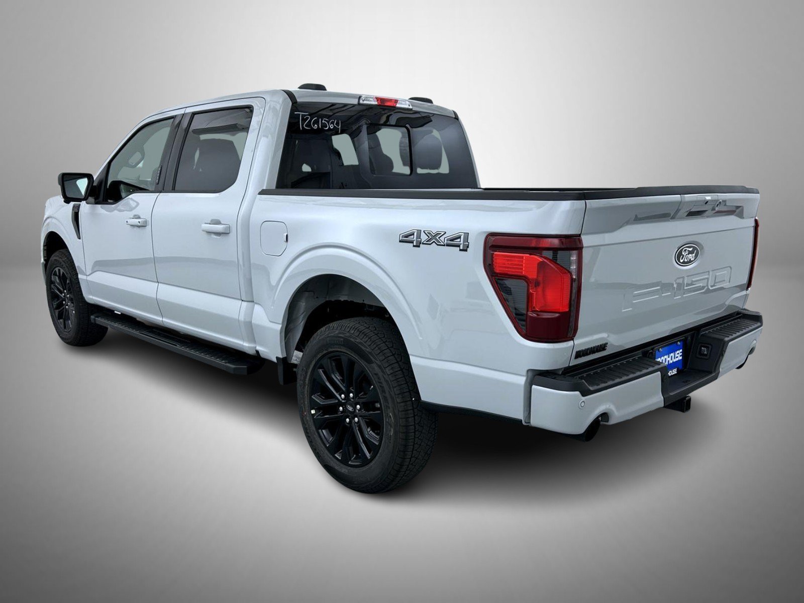 New 2026 Avalanche Ford XLT image 7