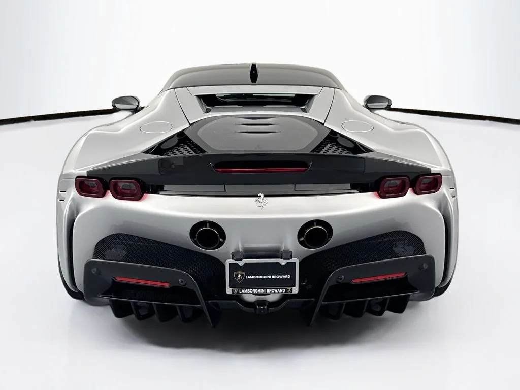 Used 2021 Silver Ferrari  image 6