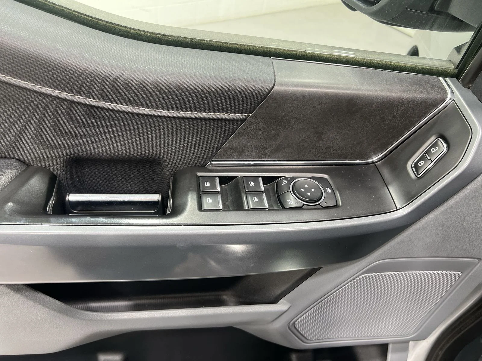 2024 Ford F-150 XLT - Photo 13