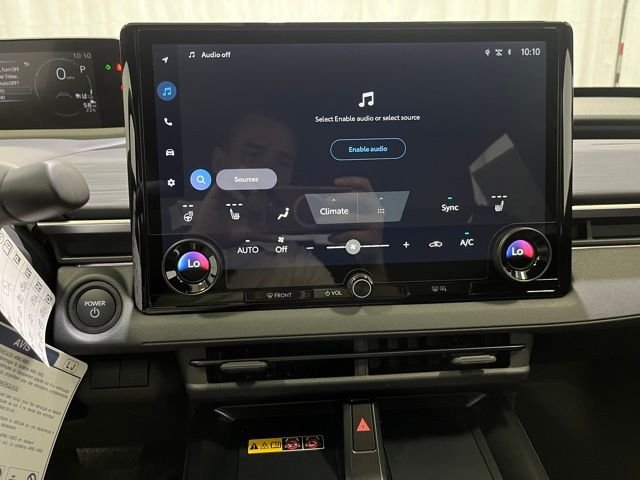 2026 Toyota C-HR SE - Photo 18
