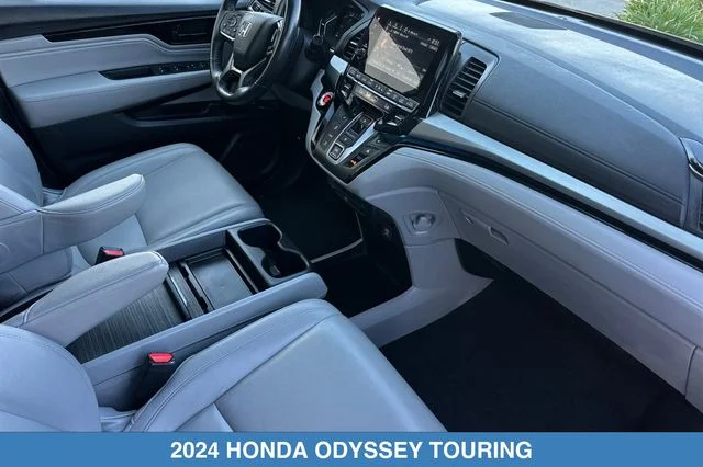 2024 Honda Odyssey Touring - Photo 21