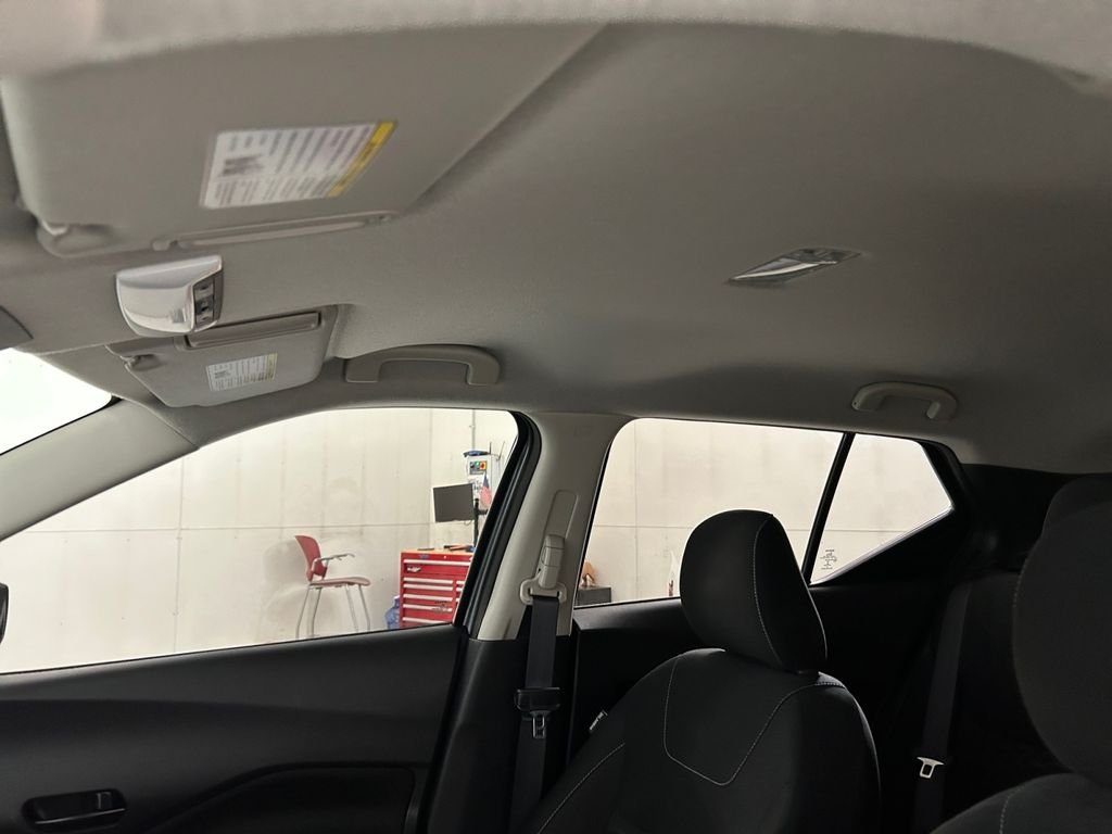 Used 2022 Gray Nissan S image 25
