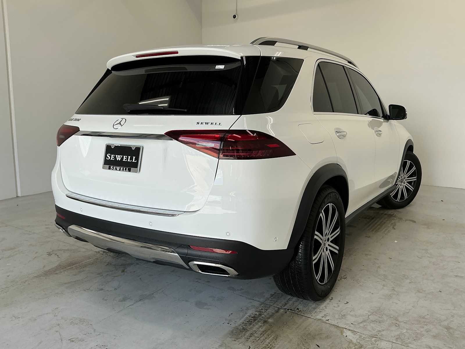 Certified Used 2026 Polar White Mercedes-Benz GLE 350 image 4