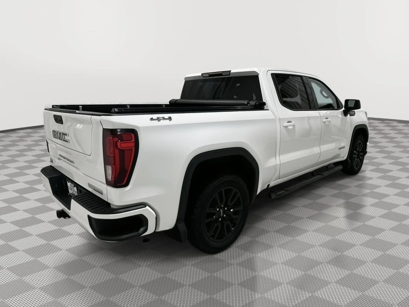 Used 2022 Summit White GMC Elevation image 4
