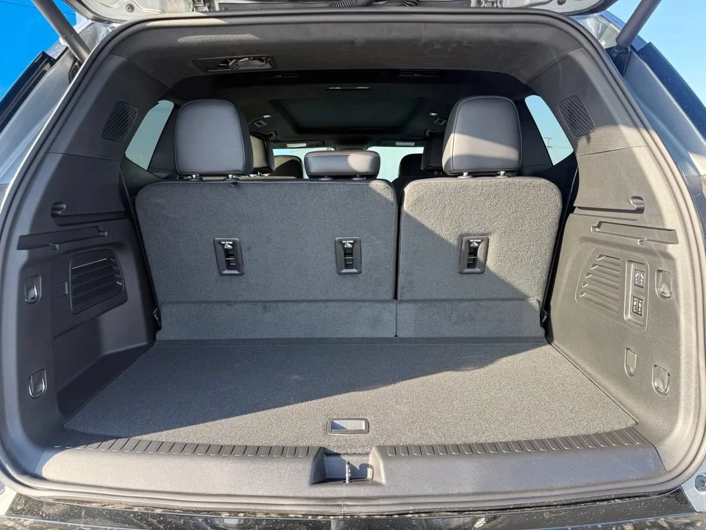 New 2026 Sterling Metallic GMC Denali Ultimate image 10