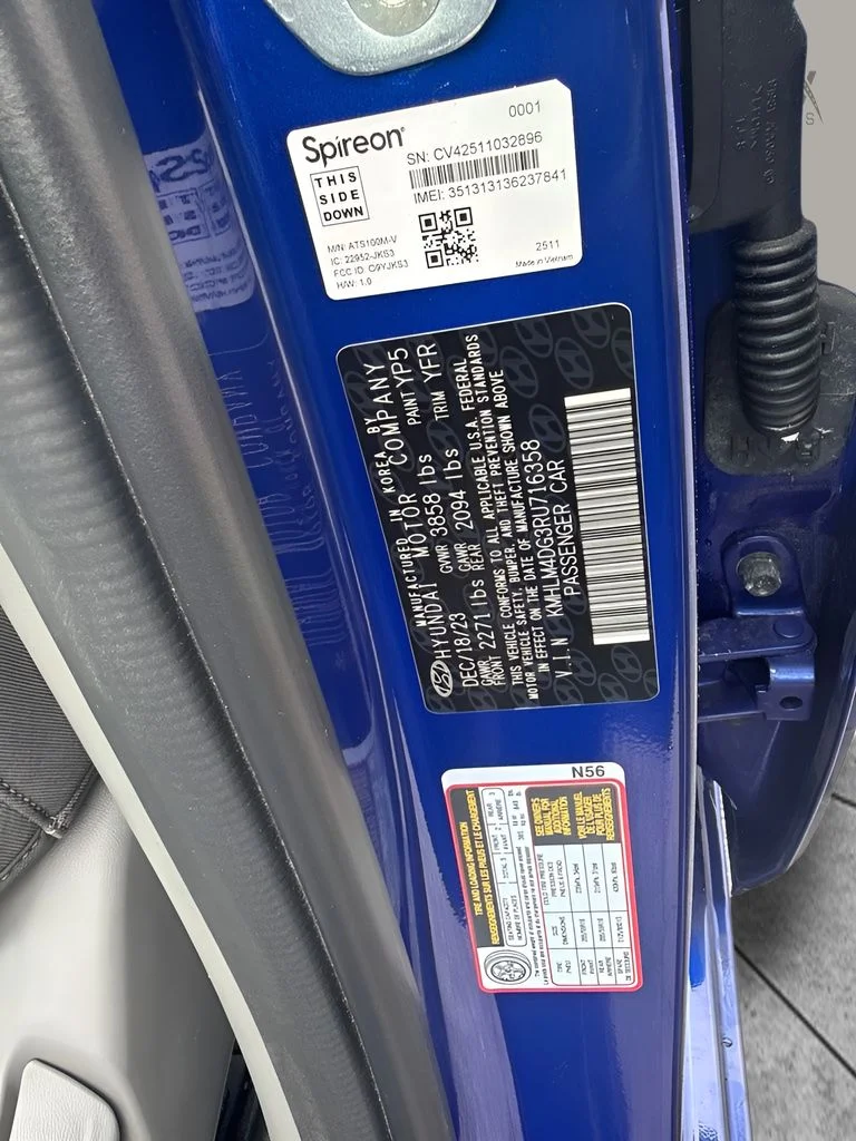 Used 2024 Blue Hyundai SEL image 21