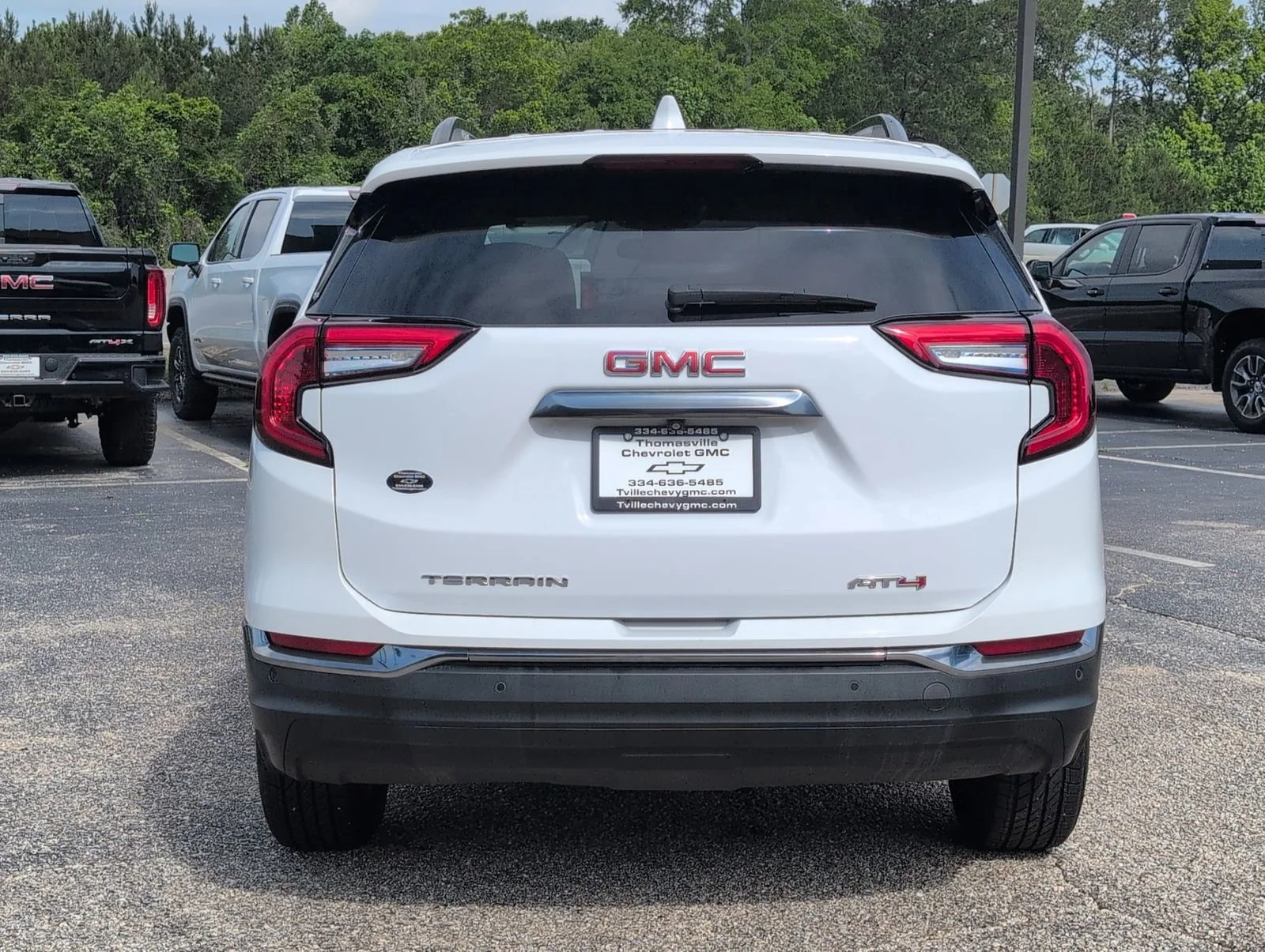 Used 2024 Summit White GMC AT4 image 4
