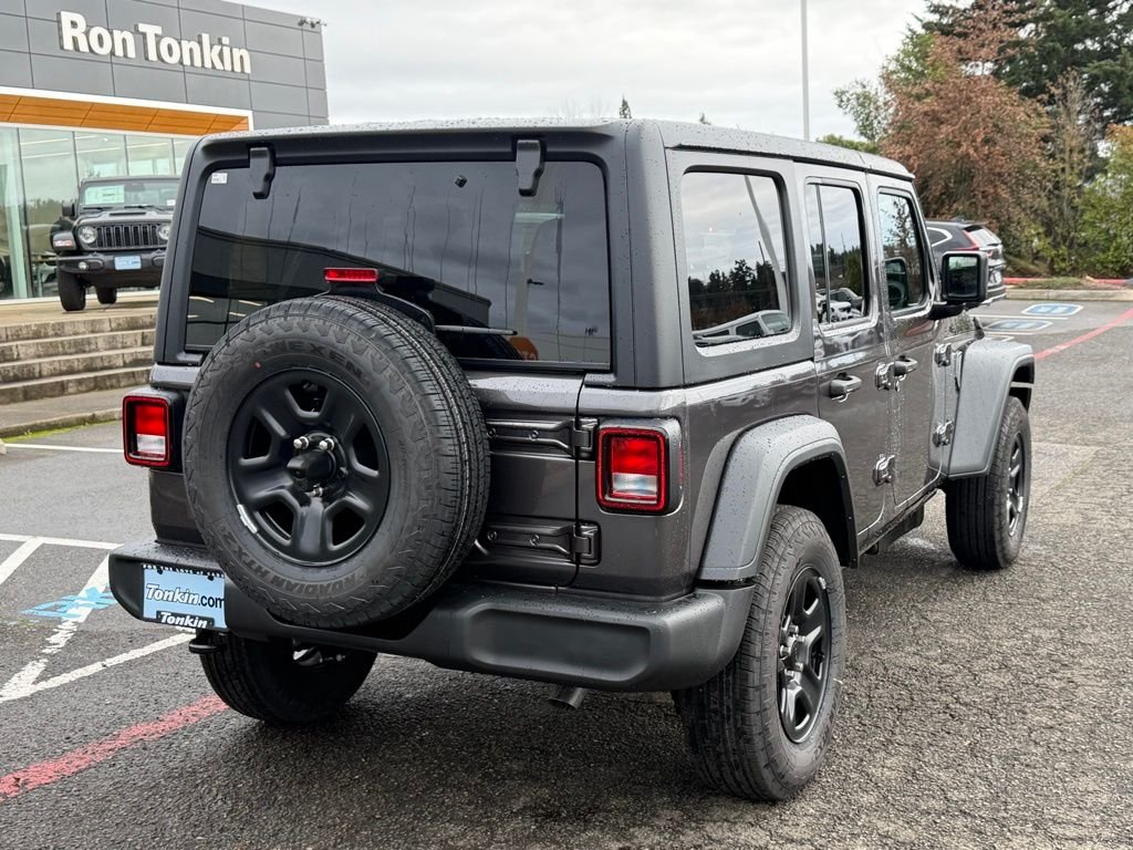 New 2026 Granite Crystal Metallic Clearcoat Jeep Sport image 8