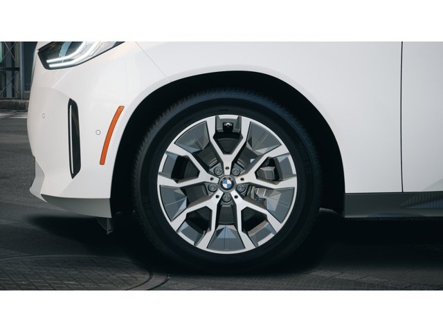 New 2026 Mineral White Metallic BMW 30 xDrive image 7