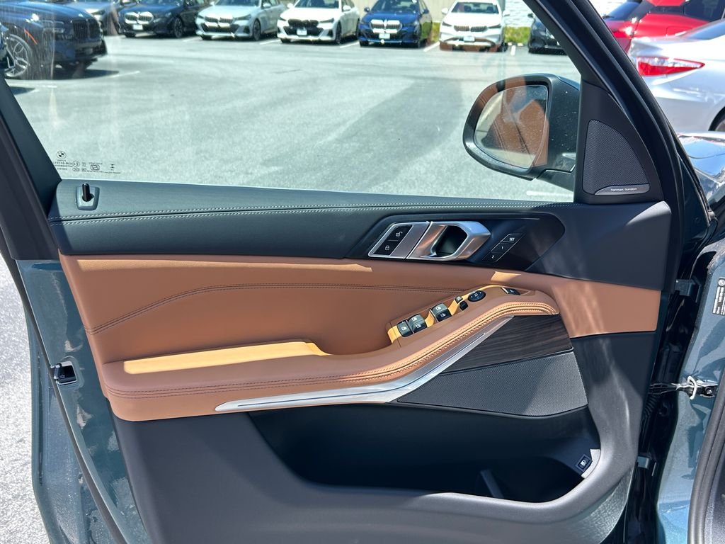 2026 BMW X5 50e - Photo 11