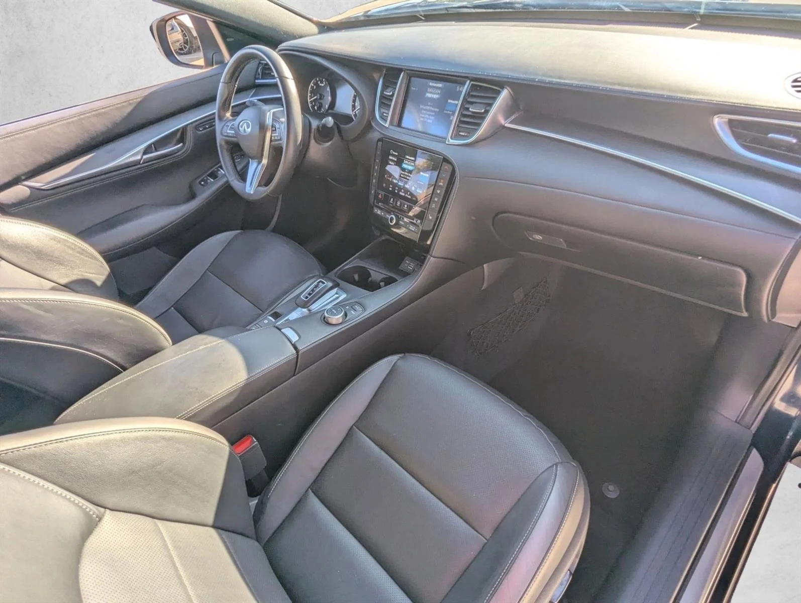 Used 2025 Hermosa Blue INFINITI LUXE image 22