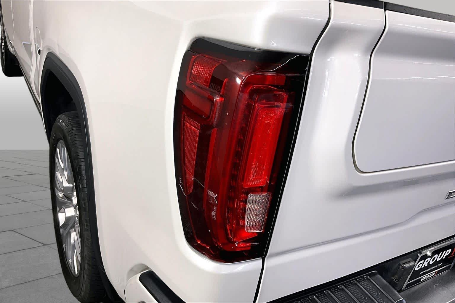 Used 2020 White Frost Tricoat GMC Denali image 25