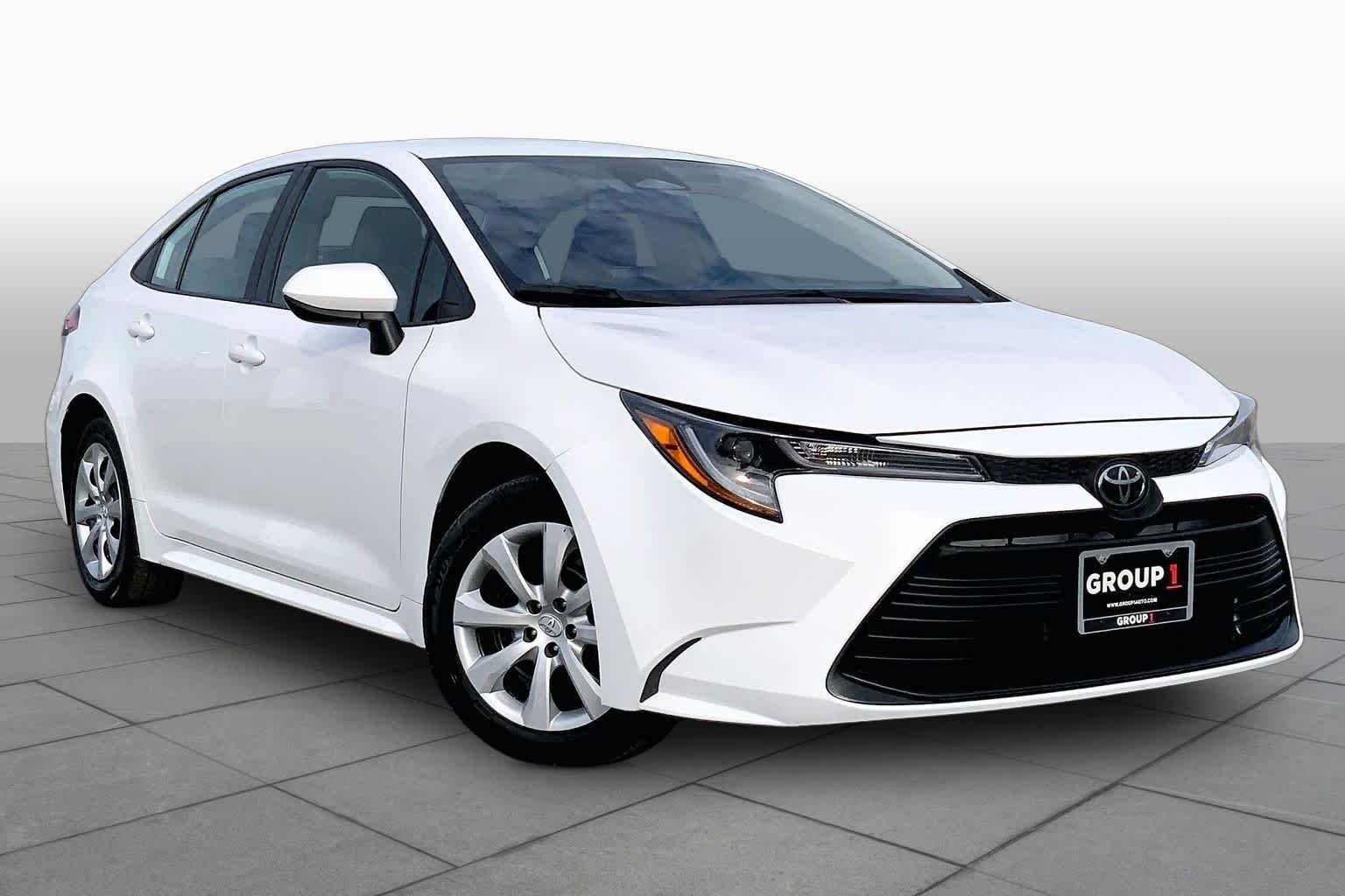 Used 2024 Ice Cap Toyota LE image 3
