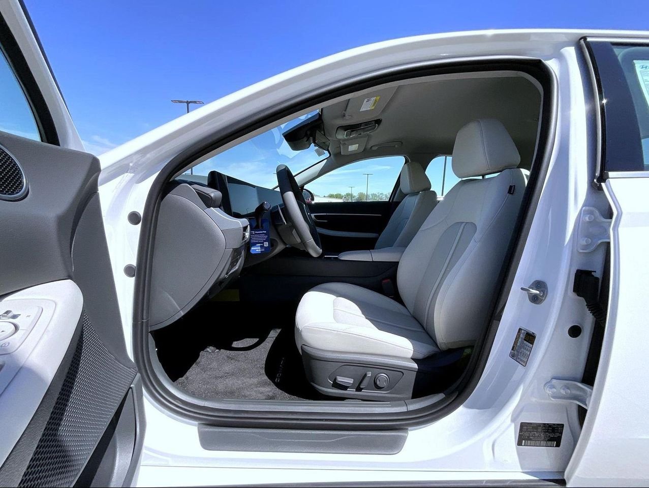New 2026 White Hyundai SEL Sport image 10