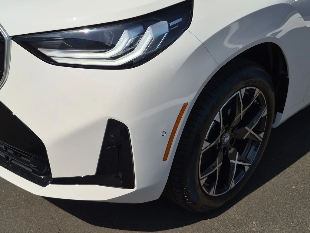 New 2026 White BMW 30 xDrive image 22