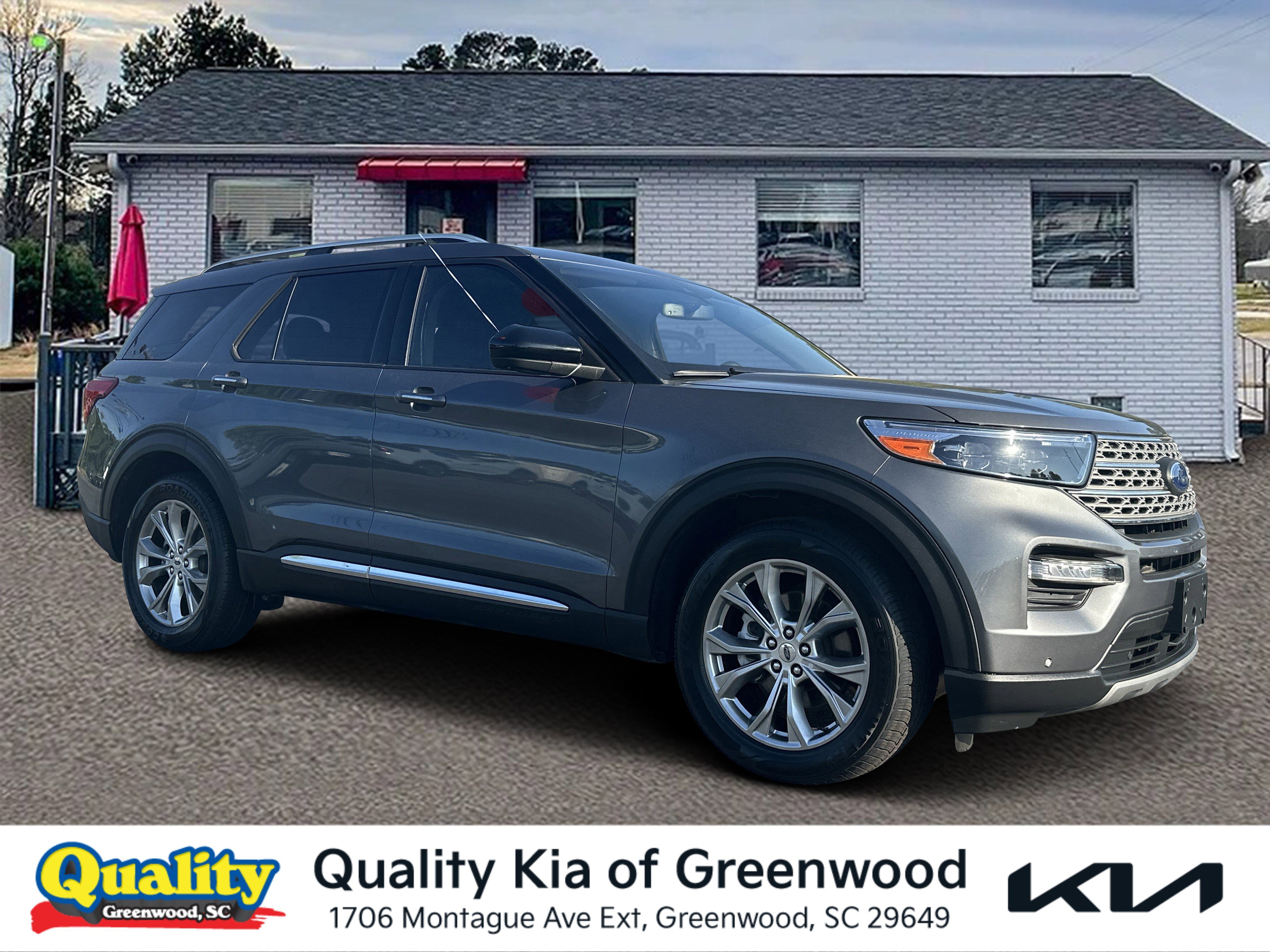 2022 Ford Explorer Limited RWD's photo