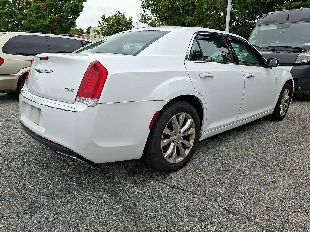 Used 2016 White Chrysler Limited image 5