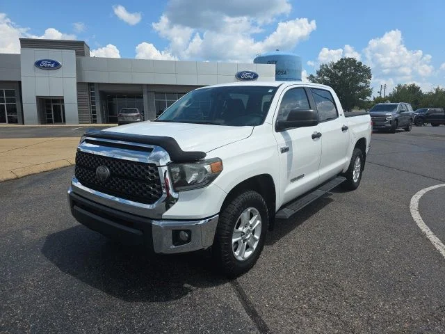 Used 2020 White Toyota SR5 image 7