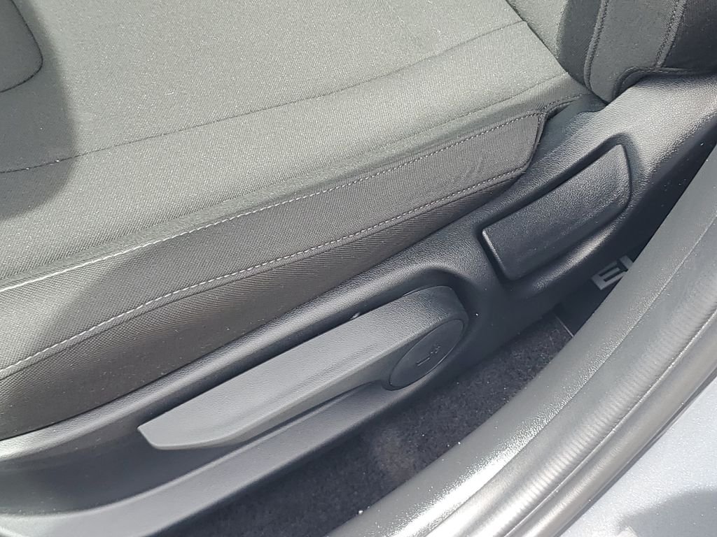2024 Hyundai Elantra SEL - Photo 15