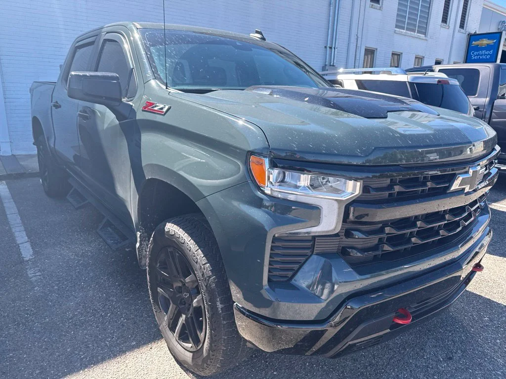 Used 2025 Gray Chevrolet LT Trail Boss image 6