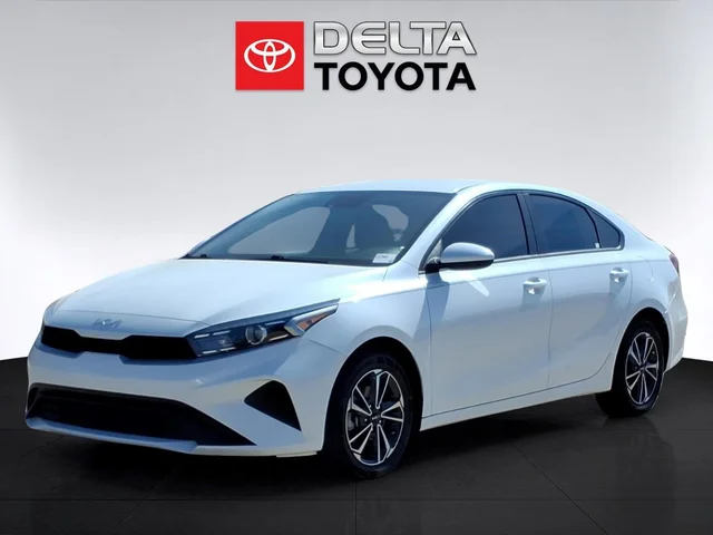 2024 KIA FORTE LXS IVT