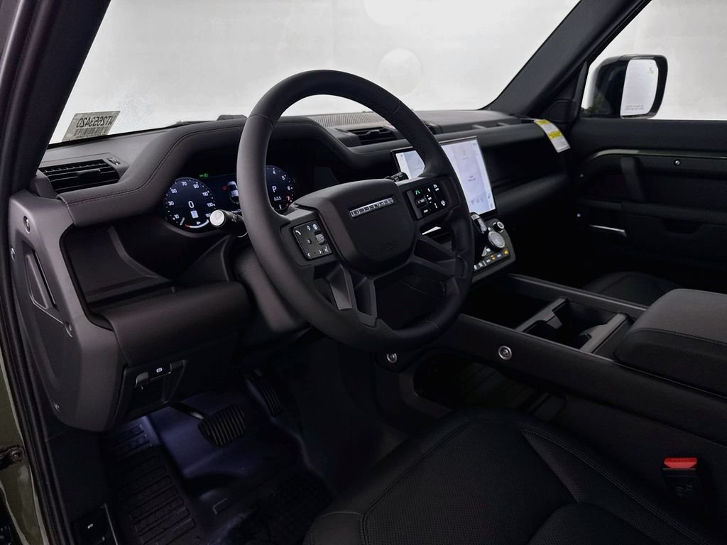 New 2026 Woolstone Green Land Rover X-Dynamic SE image 9