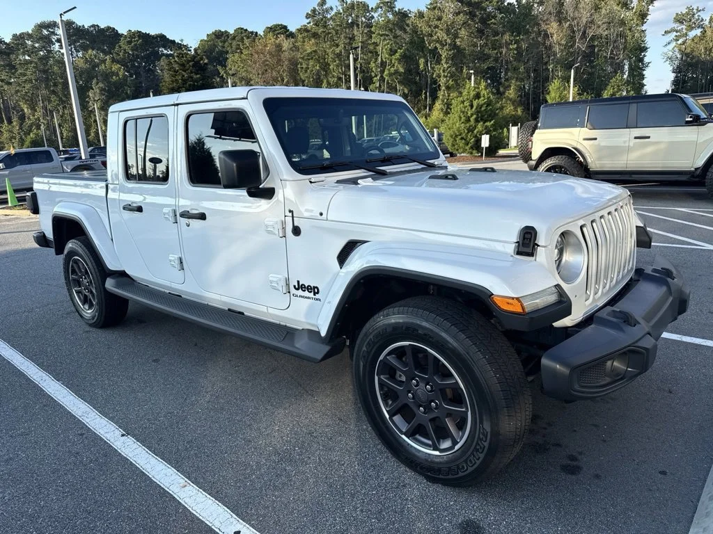 Used 2022 Bright White Clearcoat Jeep Overland image 1