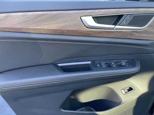 2026 Volkswagen Atlas SE w/Tech - Photo 14