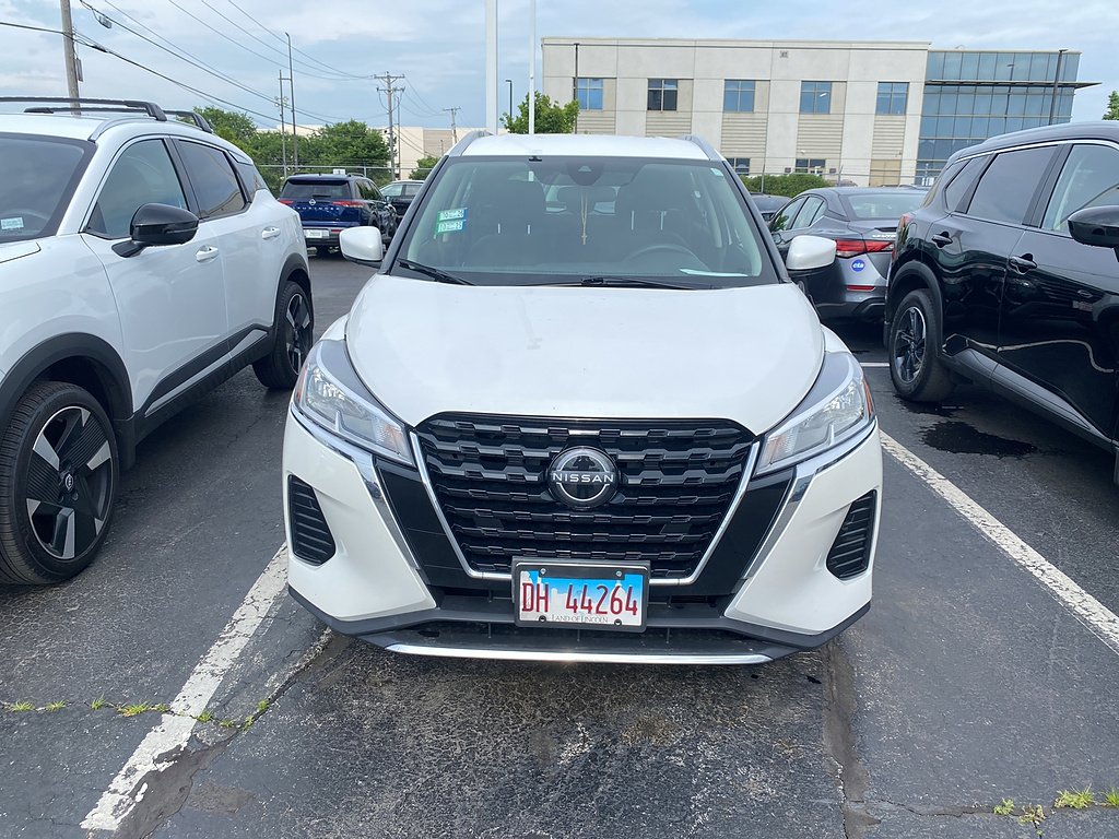 2022 Nissan Kicks 1.6 SV's photo